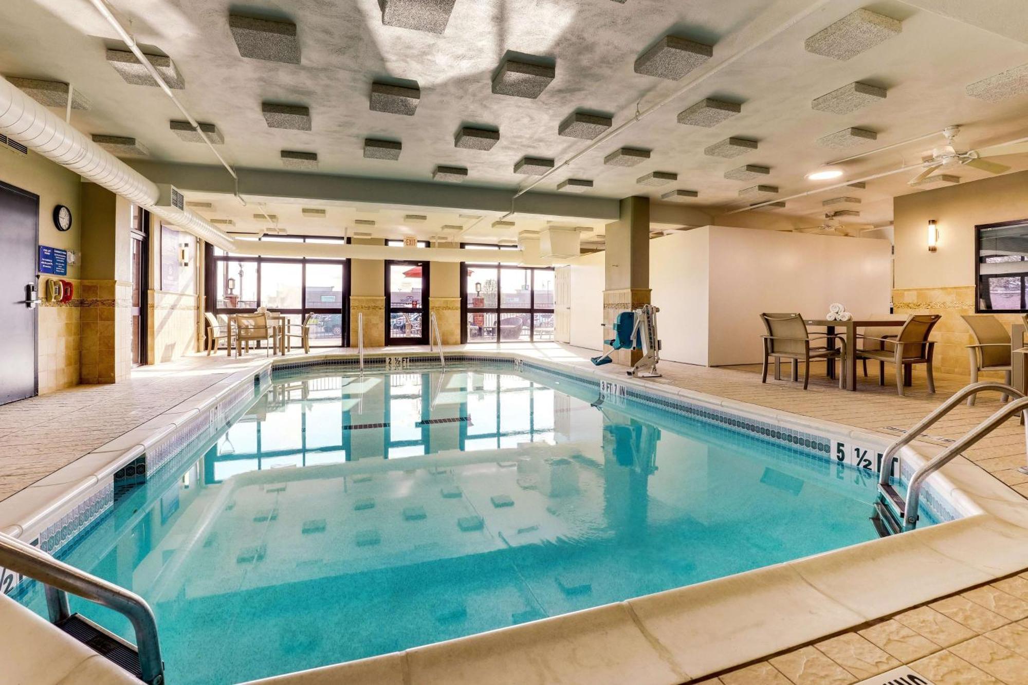 Hotel Drury &